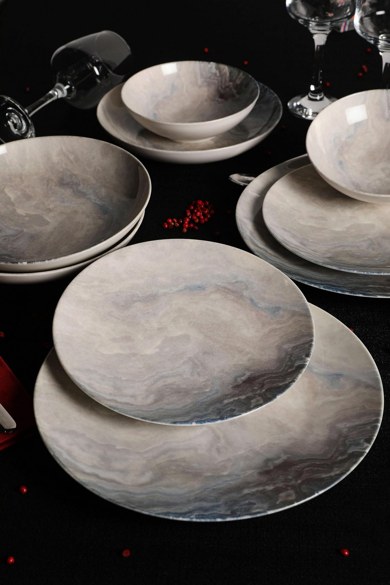 Elegante set da 24 pezzi, 100% Porcelain | Include piastre di servizio, ciotole e dessert | Lavastoviglie e Microwave Safe | Perfetto per ogni occasione
