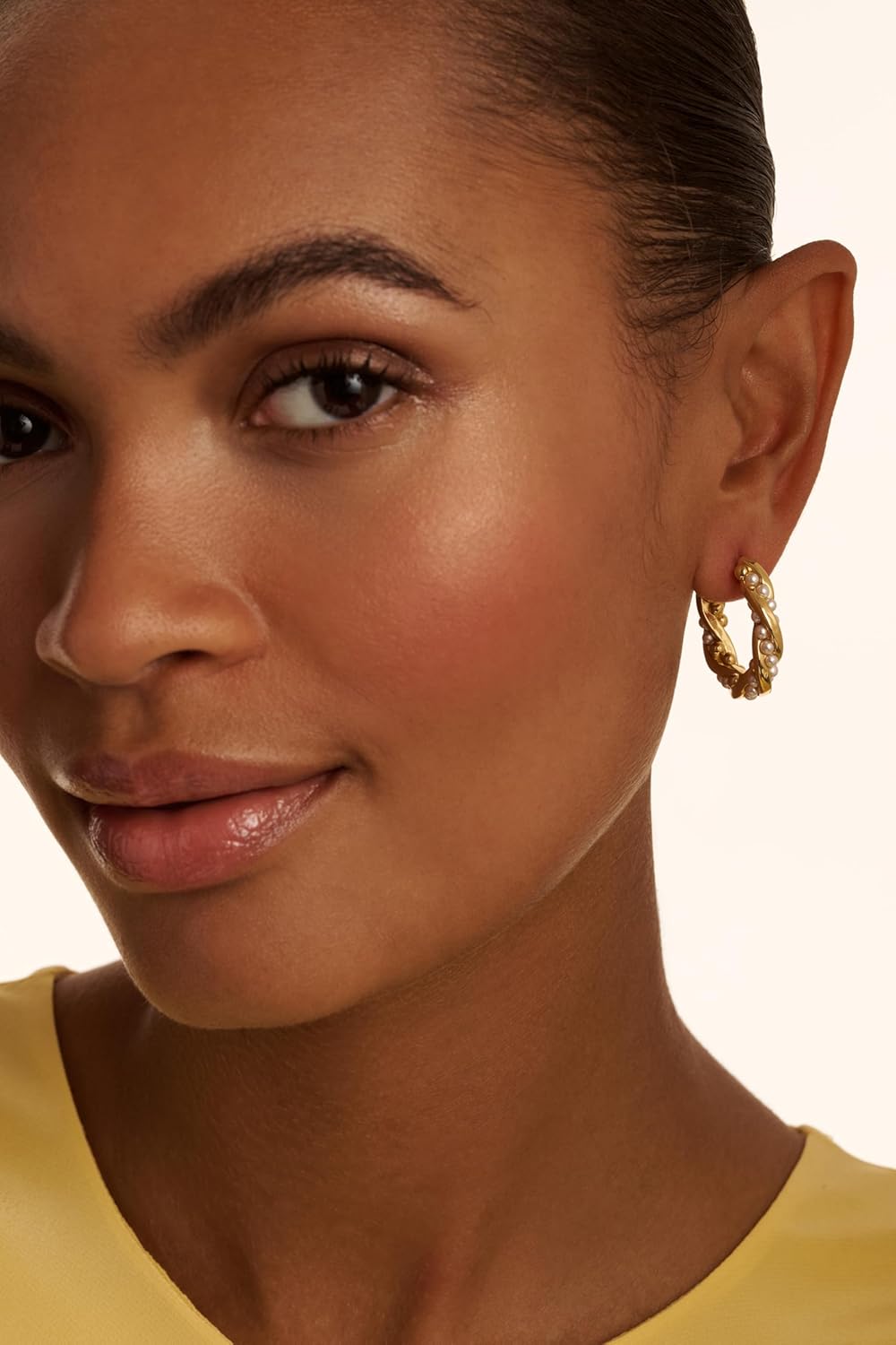 Ted Baker London Tiyaa Twisted Pearl Hoop Earrings for Women (Gold/Pearl) - Image 3