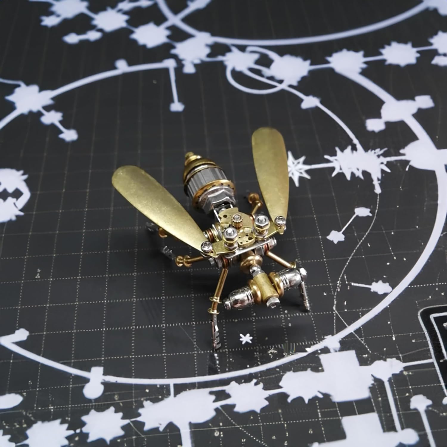 3D Steampunk Metal Fruit Fly Model Kit – DIY Mechanical Brass Insect Puzzle for Adults, Retro Collectible Assembly Craft, Unique Home Office Decoration Gift (Fruit Fly)