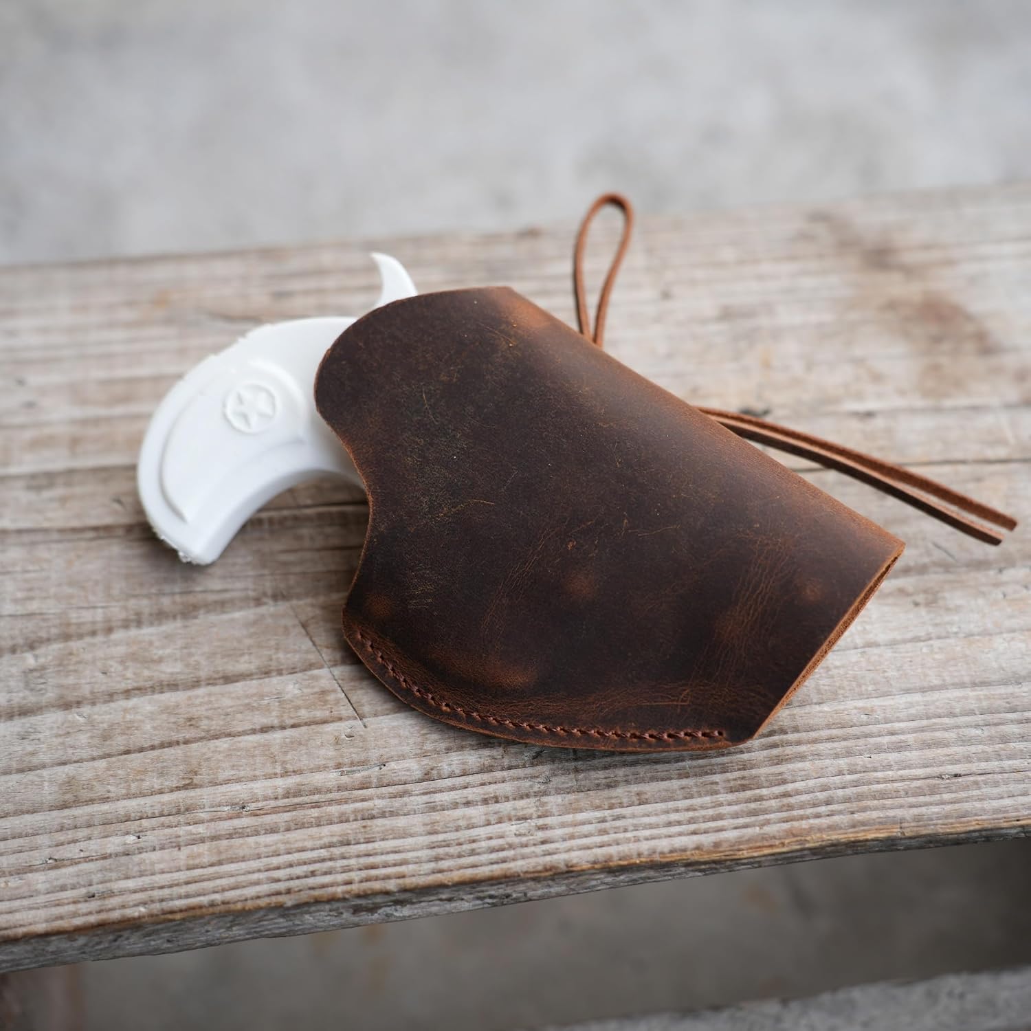 Genuine Leather Gun Holster for Bond Arms Cyclops Leather Holster 45-70 & 44MAG 4.25" Barrel OWB