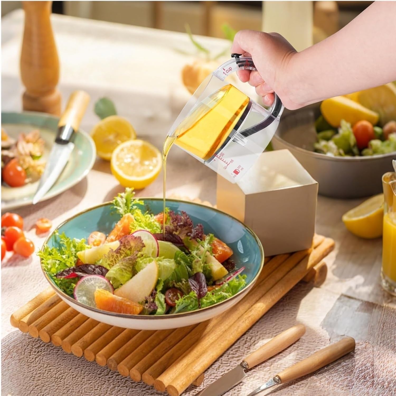 4-IN-1 Measuring Cup Adjustable MultiFunctional Measuring Cup with Scraper-Style Seal(2pcs)