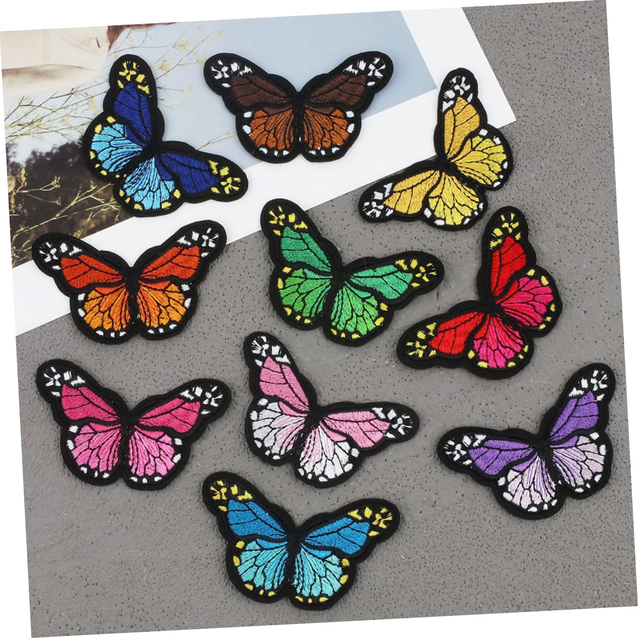 STOBOK 126stücke Teiliges Bunter Bestickter Blumen Und Schmetterlings-patches -bügelflicken Für Kleidung Taschen Und Accessoires Zum Verzieren Und Reparieren