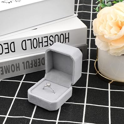 Velvet Ring Box for Engagement Ring Grey Ring Boxes for Jewellery Gift Small Single Velvet Ring Gift Boxes Ring Box Wedding Day Wedding Ring Boxes for Ceremony Men and Women