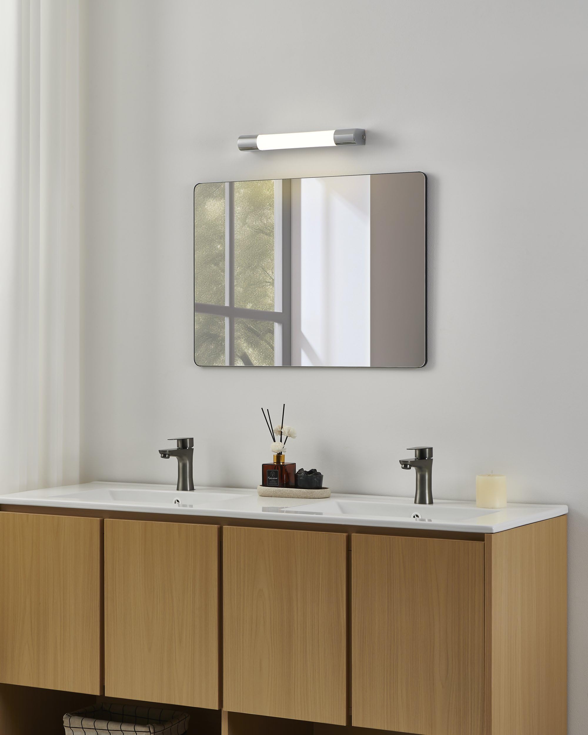 Eglo LED lampada da parete Tragacete, 1 fiamma, lampada a specchio LED in | acciaio inox e plastica, bagno, cromato, bianco, LED per ambienti umidi, IP44, L: 35 cm