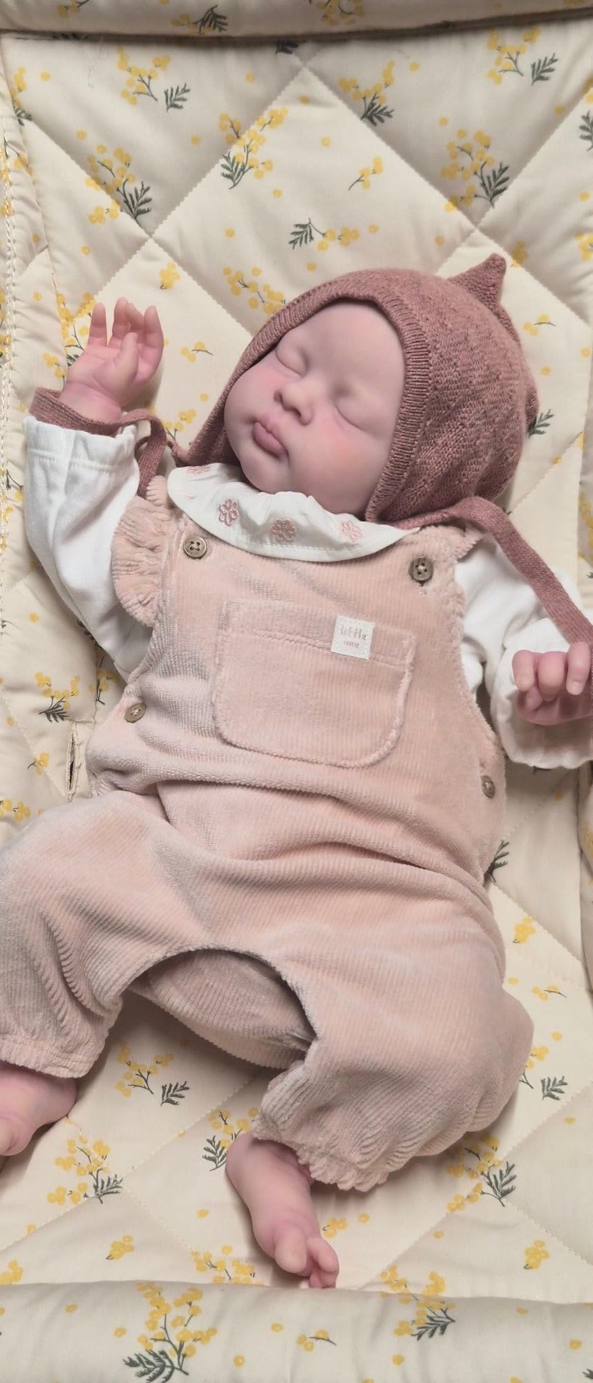 RXDOLL Realistyczne lalki Reborn Baby Dolls Girl Ręcznie robione Realistyczne Baby Doll Tkanina Miękkie ciało śpiąca noworodek silikonowa lalka Baby Doll brązowe włosy dla dzieci Boże Narodzenie