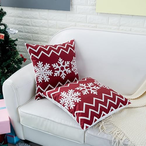 Miniatura 4 de HWY 50 Juego de 2 fundas de almohada decorativas de Navidad verdes de 18 x 18 pulgadas para sofá, sala de estar, cama, acogedoras, bohemias, grandes