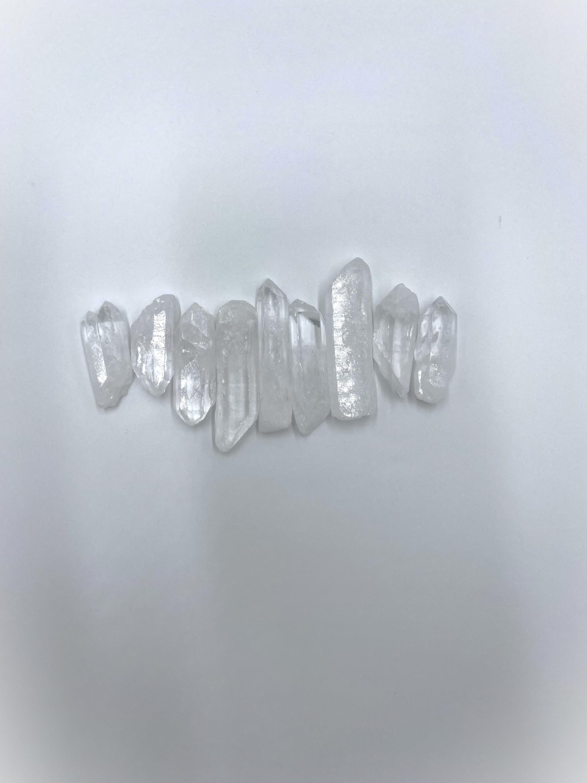 QUARTZ CRYSTAL POINT WHITE NNATURAL 500G