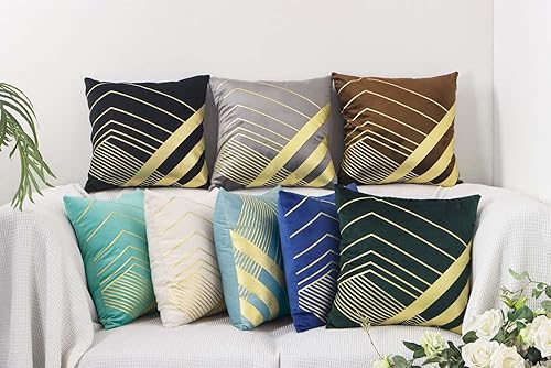 Miniatura 5 de Cyuripu Paquete de 2 fundas de almohada de terciopelo azul bebé de 18 x 18 pulgadas con patrón geométrico dorado tridimensional, fundas de cojín