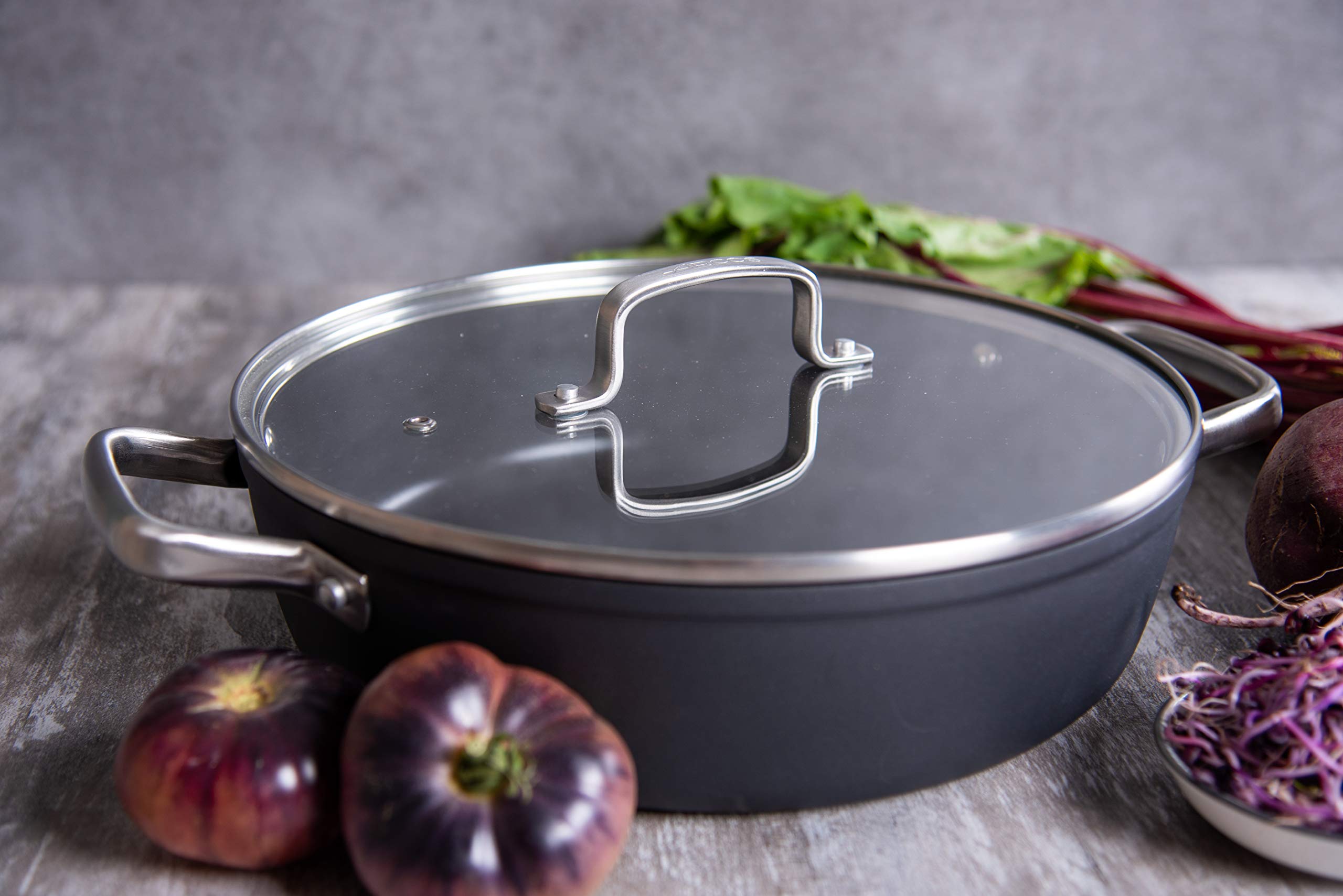 Arcos Serie Samoa | Pentola Antiaderente 28 cm e 4,3 L | Alluminio Forgiato | Adatto a qualsiasi cucina | Anse Acciaio inossidabile effetto freddo | Lavabile in lavastoviglie | Nero | FULL INDUCTION