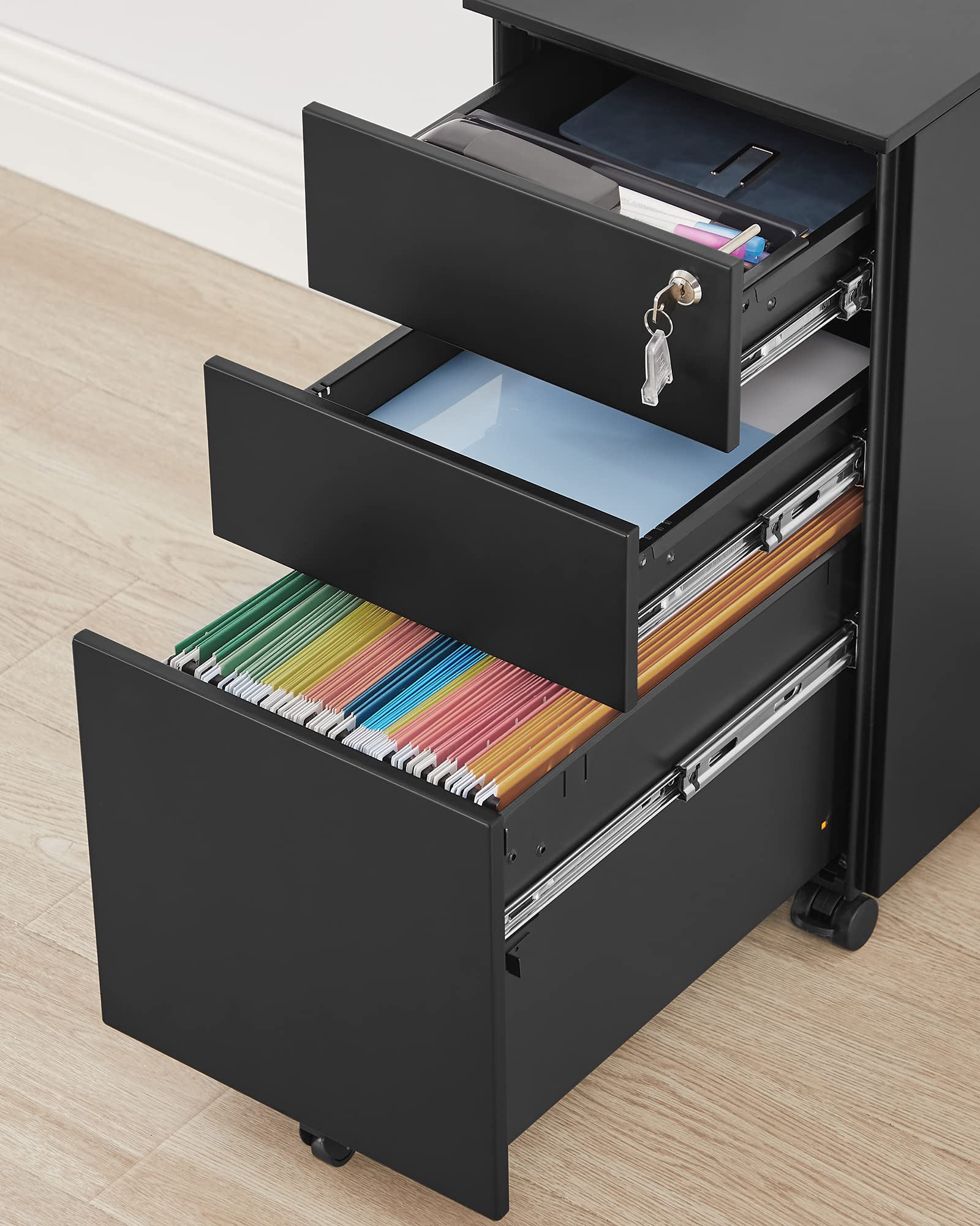 SONGMICS Archivador móvil, Cajonera de Oficina con Ruedas y Cerradura, para A4, Documentos, Carpetas de Archivo, Negro OFC031B01