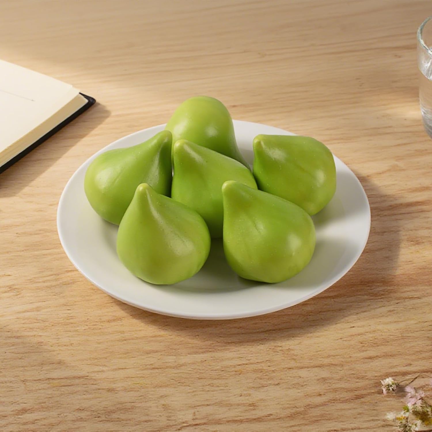 Artificial Figs, 6 Pcs Lifelike Simulation Fig Fake Fruits for Home Kitchen Cabinet Decoration Photography Props Table Decoration, Green
