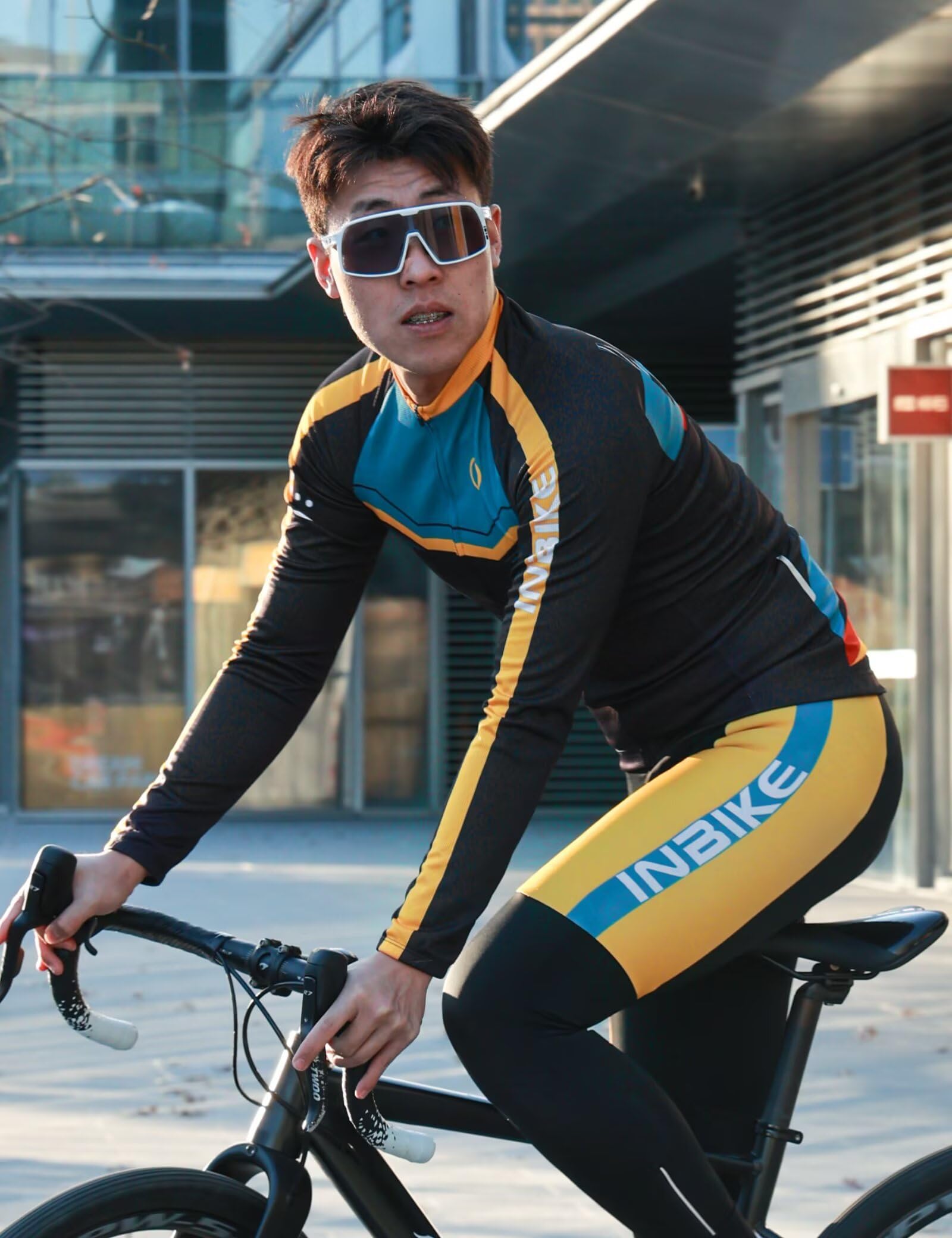 INBIKE Set di abbigliamento da ciclismo da uomo, maglia a maniche lunghe con 3 tasche posteriori, pantaloni da ciclismo imbottiti 3D traspiranti