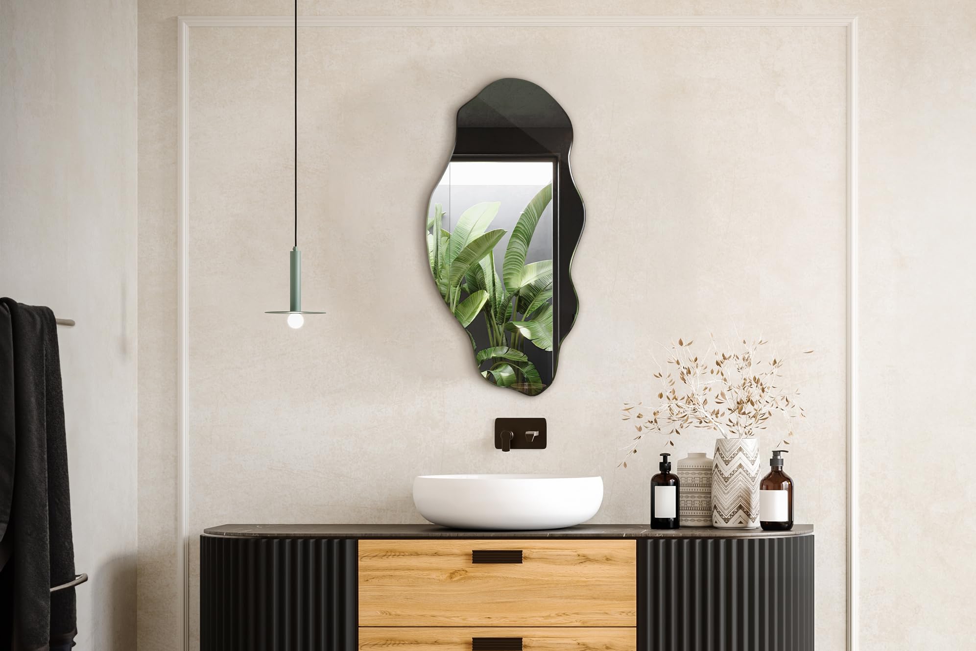 Specchio da bagno irregolare reversibile 55x75h cm con cornice in alluminio argento - Stitch