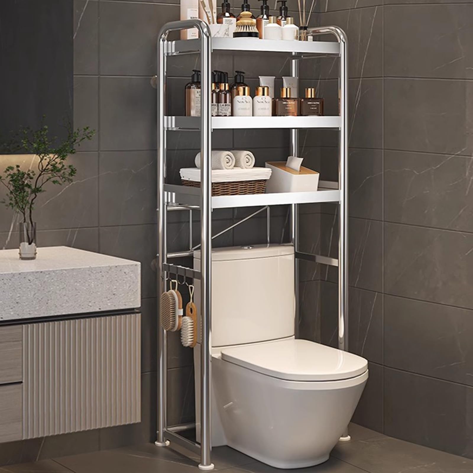 Rangement au-dessus des toilettes pour une salle de bain épurée