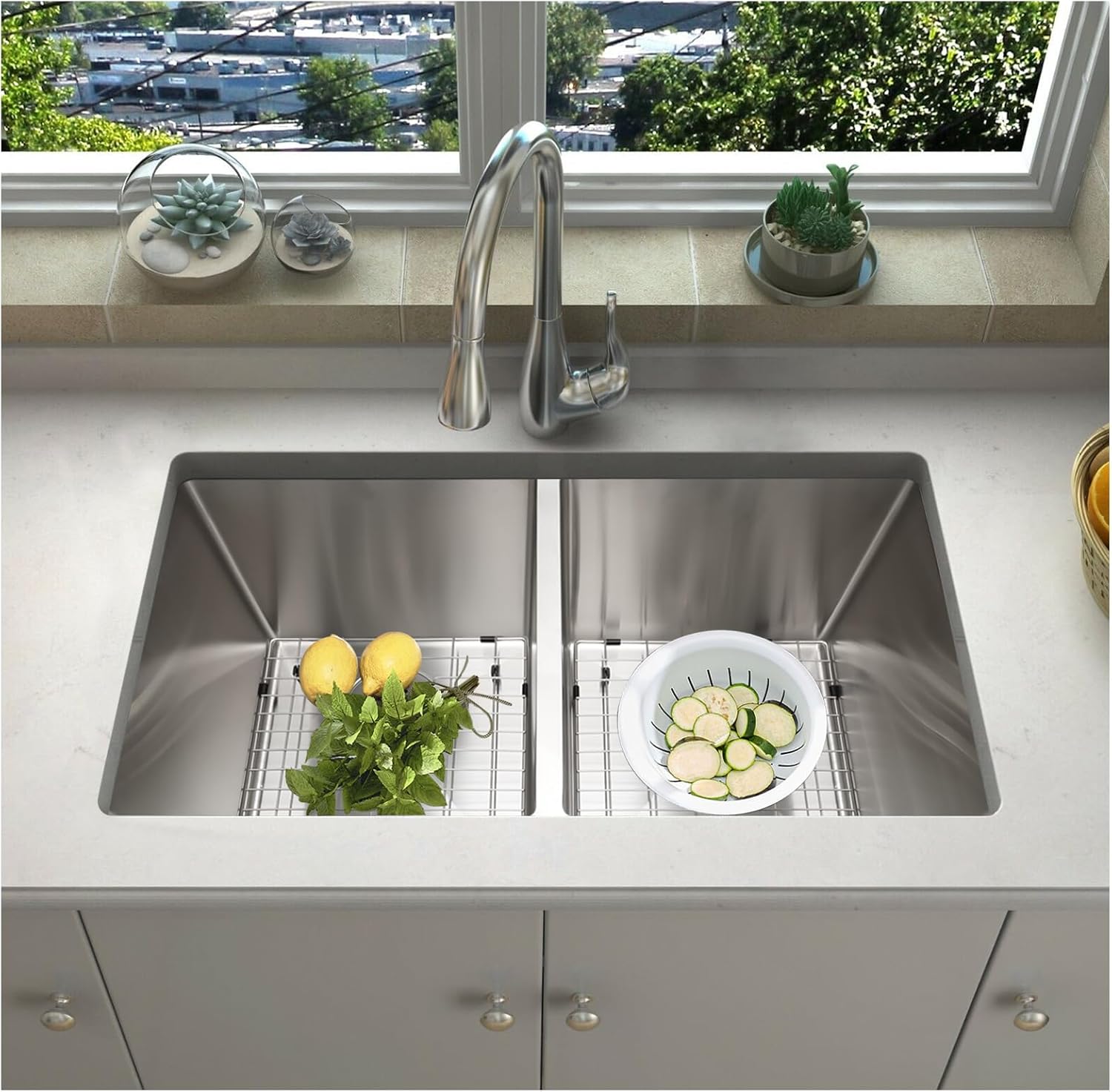 33 Inch Double Bowl Kitchen Sinks with Quick Drain Slope - 11 Gauge (3mm) 304 Stainless Steel Undermount Kitchen Sink with Accessories