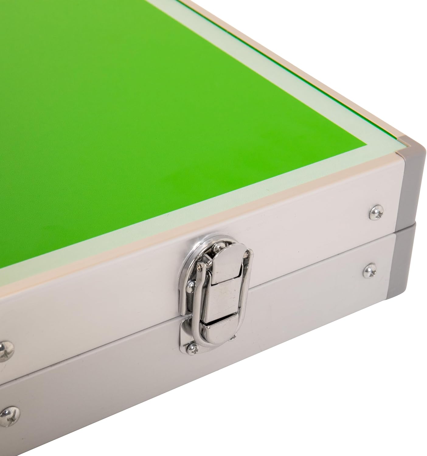 Жакын план view of the metal latch mechanism used to secure the table halves when folded.