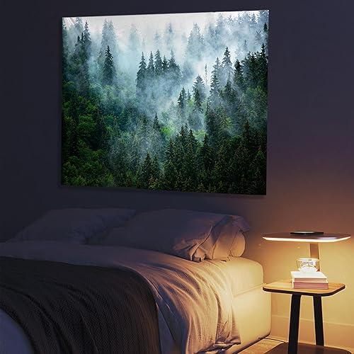 Miniatura 3 de Atrippy Tapiz de bosque brumoso para dormitorio, tapiz de pared de paisaje neblinoso con niebla natural, arte de pared de árboles verdes, decoración