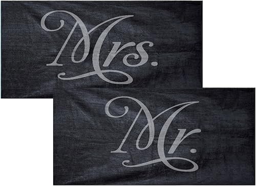 Classy Bride Juego de toallas de playa de Mr. and Mrs. (negro)  Juego de toallas de playa para parejas para novia y novio  Toallas de pareja de