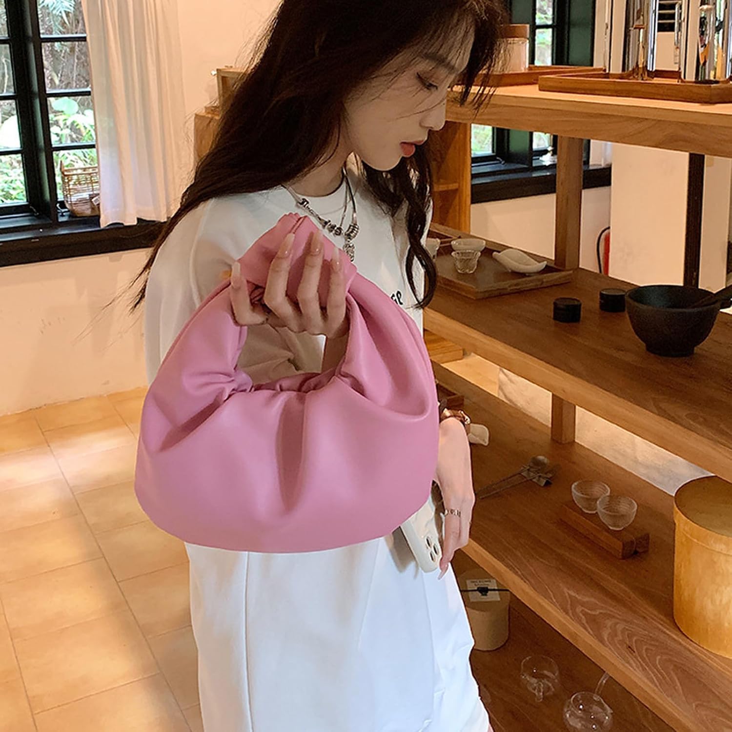 Women's Wrinkled Leather Cloud Shape Knotted Handbag Fashion Y2K Dumpling Underarm Hobo Clutch Purse for Party Shopping