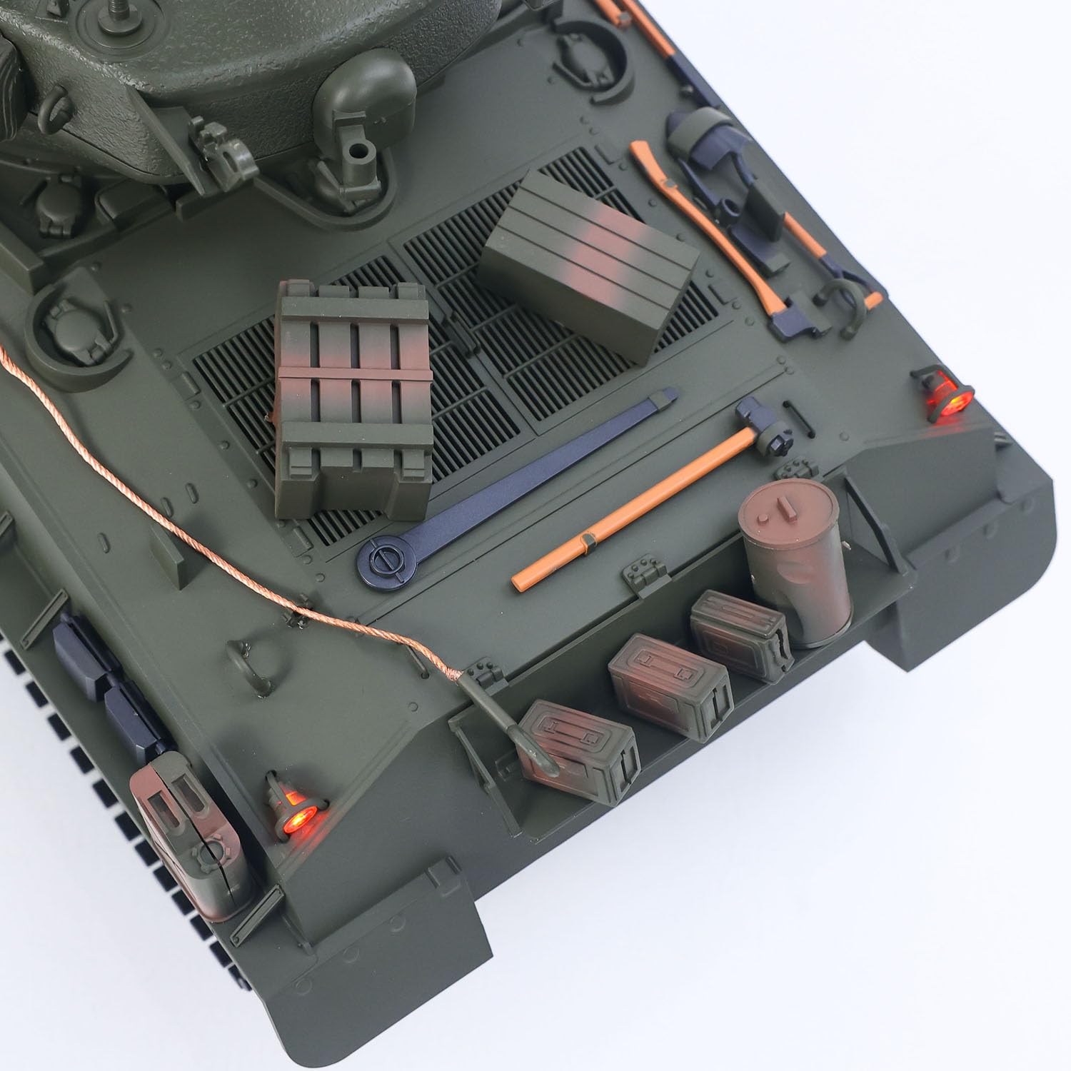 1/16 Ferngesteuerter Panzer Sherman M4A3 E8 Fury Edition | IR, BB, Rohr elevation, Raucheinheit, Metall-Chassis, Laufräder, 360° Drehung