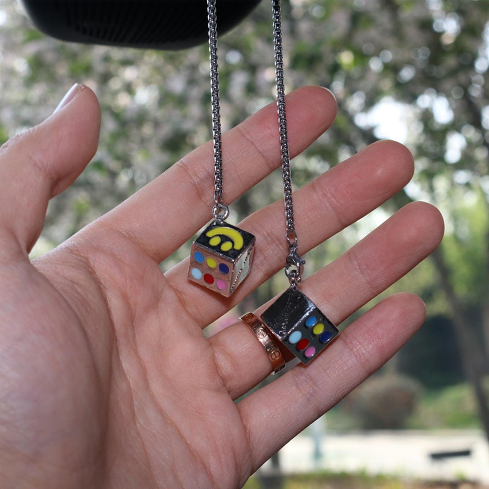 Pendentif Dés Pour Rétroviseur Voiture - Ornement Alliage Style Rétro - Chaîne 50 Cm - Décoration Intérieur Auto