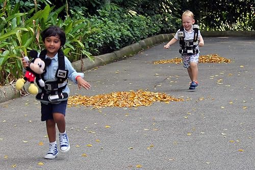 Miniatura 7 de Ride Safer Travel Vest with Zipped Backpack-Wearable, Lightweight, Compact, and Portable Car Seat. Perfect for Everyday use or Rideshare, Travel,