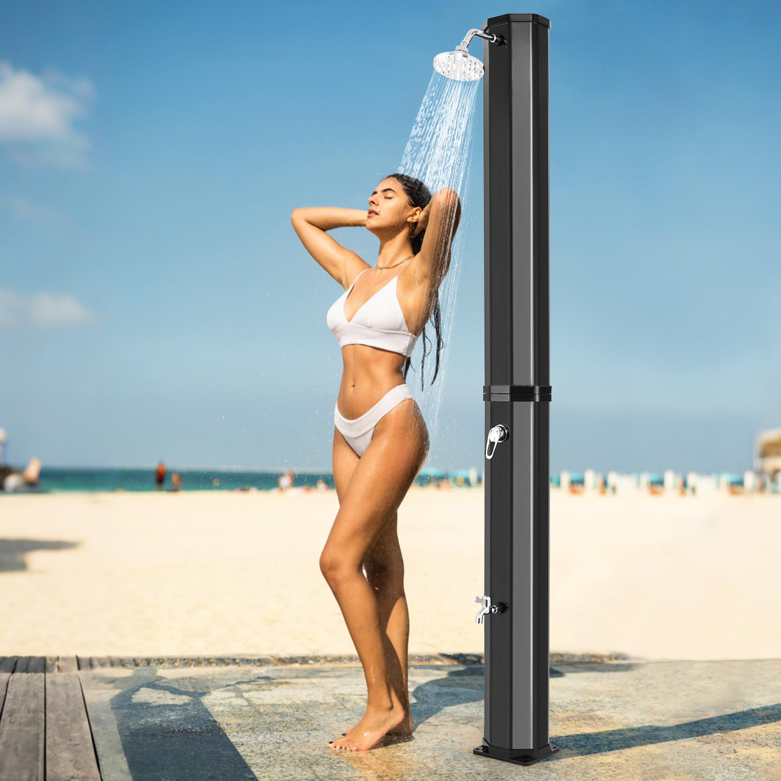 COSTWAY Doccia Solare da Esterno 60 L, Doccia da Giardino con Soffione 360°, Rubinetto per Piedi, Copertura Protettiva e Attacco per Tubo da Giardino, Fino a 60°C, per Piscina e Campeggio (Modello 1)