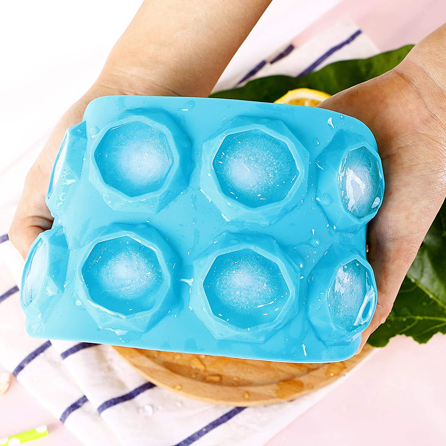 Moules à Muffins Silicone 24 Pièces - Antiadhésifs Et Sans BPA - Pour Cupcakes Et Desserts - 4 Couleurs