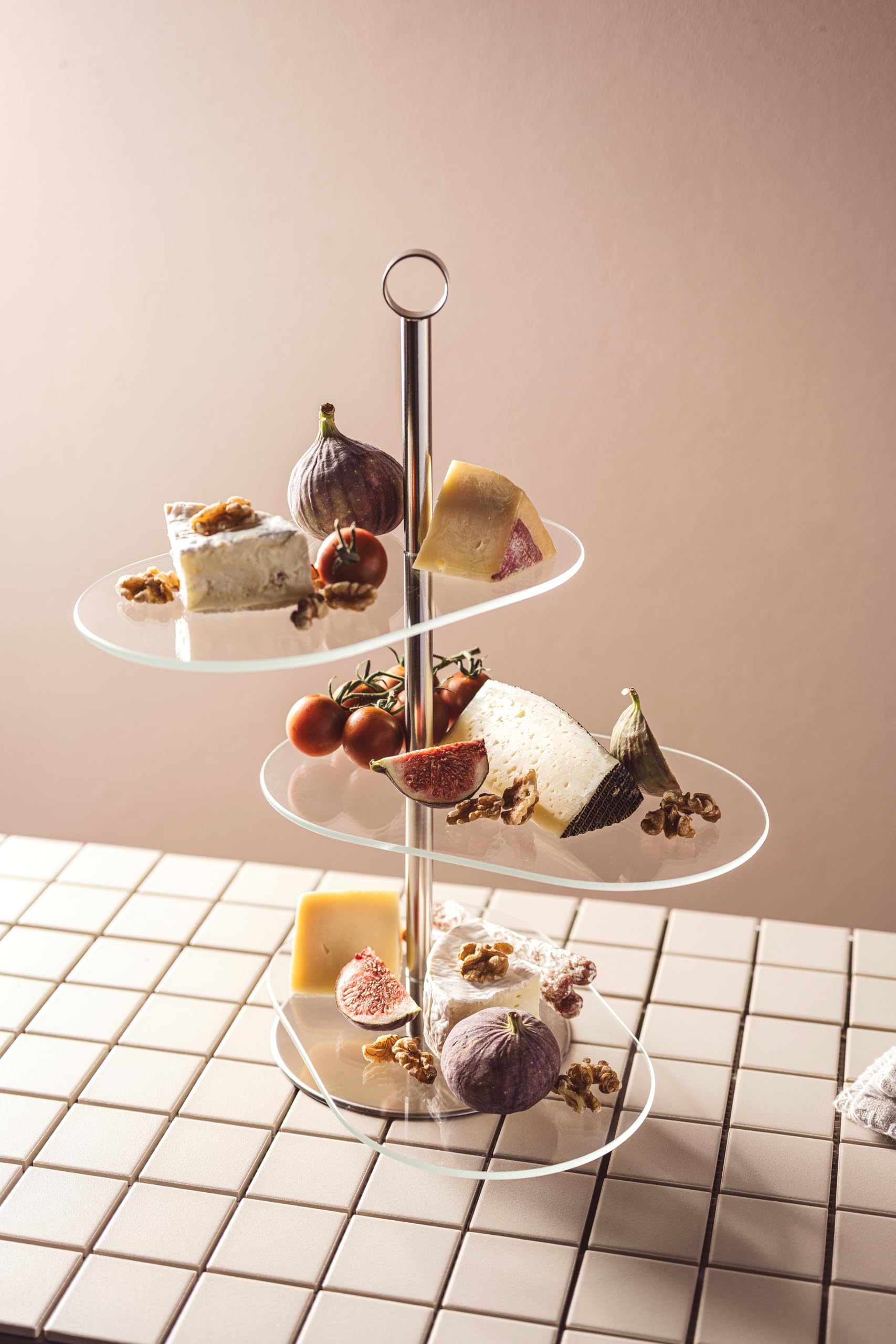 LEONARDO HOME CENA 025364 Présentoir en verre moderne pour gâteaux et amuse-gueules Élégant présentoir pour brunch et buffet Design intemporel Pour toutes les occasions Hauteur 39 cm Argenté