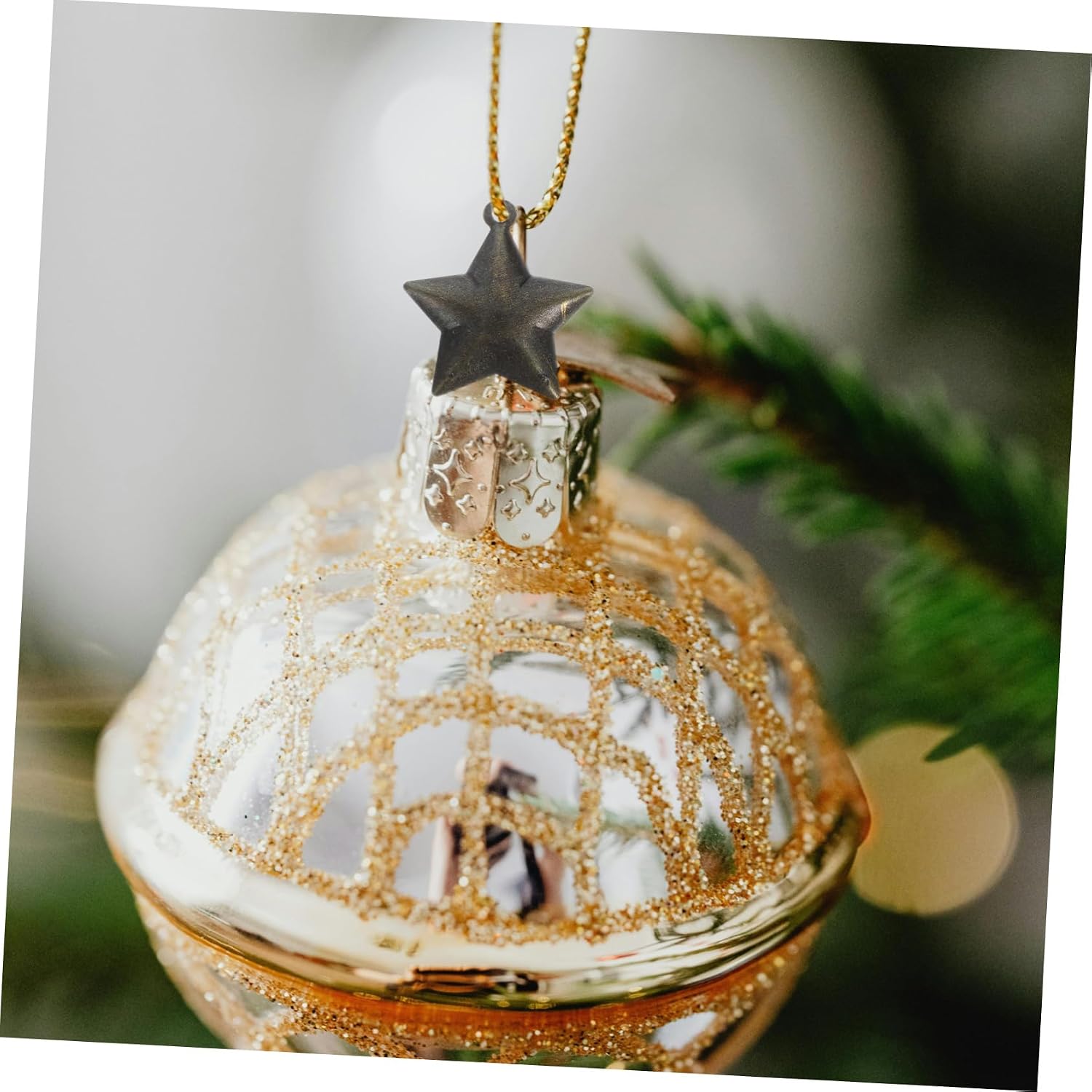 10Pcs Vintage Star Bells Small Rustic Metal Jingle Bells for Holiday Wreaths DIY Christmas Crafts Festive Home Party Decorations Sound Durable Design
