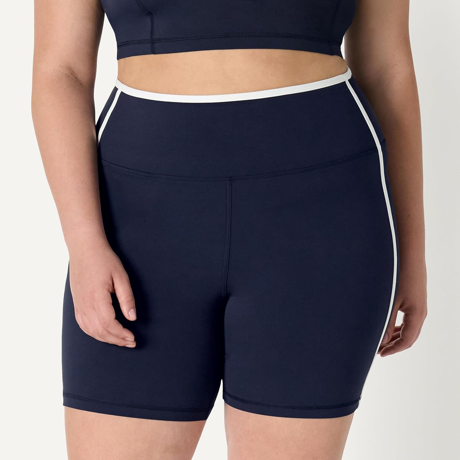 Amazon Essentials Women's Active FormFlex Buttery Soft High Waist 6" Biker Shorts with Contrast Trim - Image 6