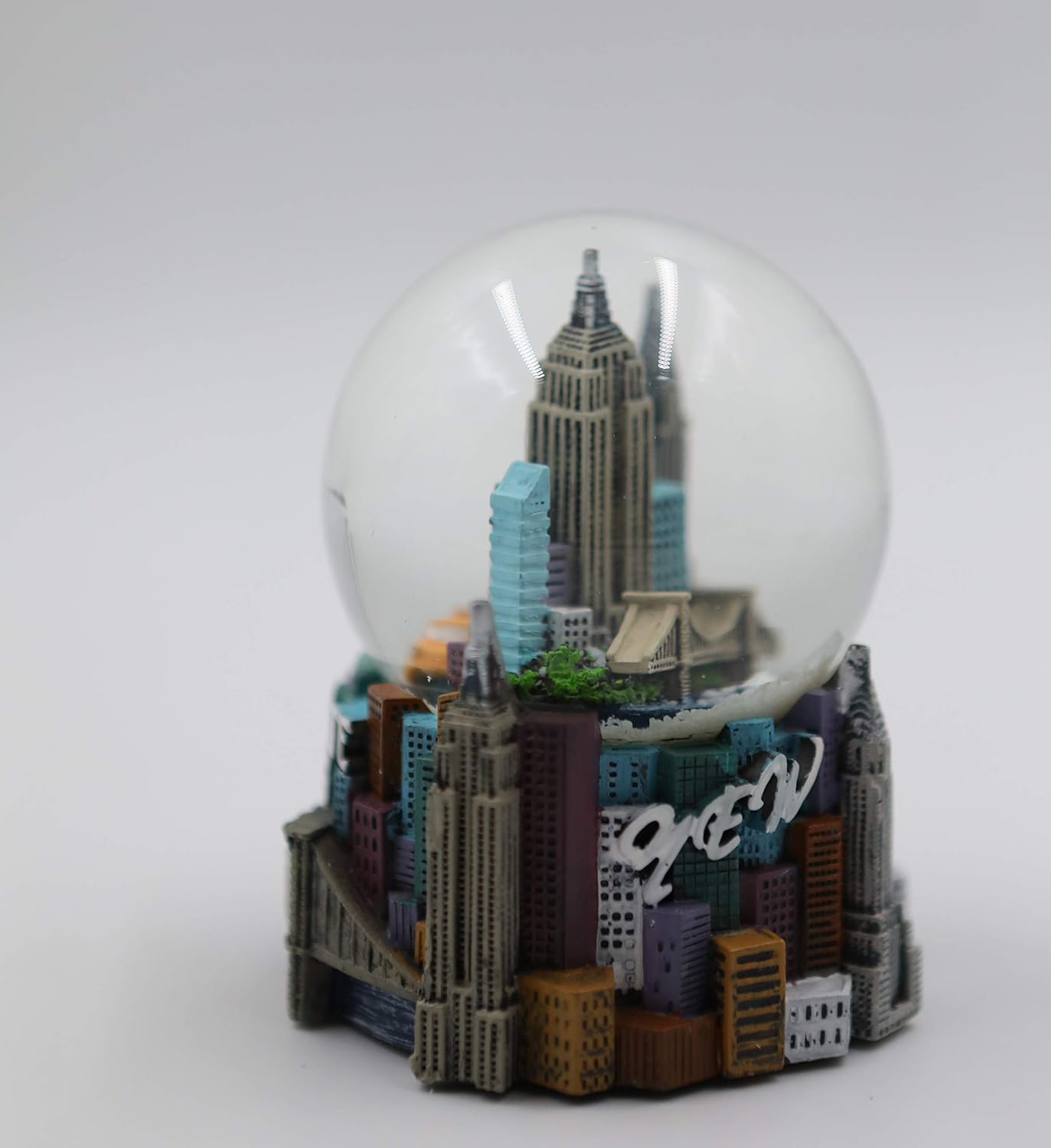 ZIZO New York City Empire State Snow Globe Capture The Magic of NYC Christmas Snowglobe Skyline Water Globe Landmarks Including Statue of Liberty, Empire State Building, Brooklyn Bridge 3 1/2 inches