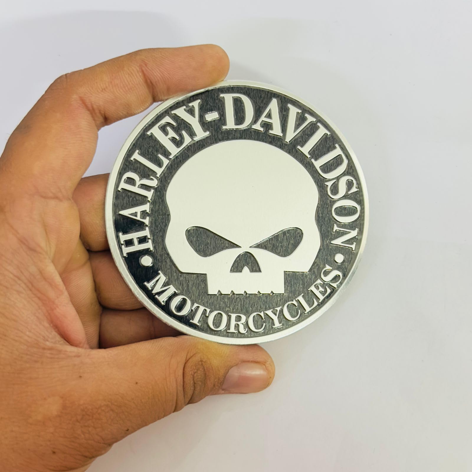 Car Bike Metal Stickers and Logo Car Emblem 3D Badge Auto Racing Sport Sticker Grand Tourer Decal Attractive Stickers (Black Round Harley DAVIIDSON Sticker)-image-5