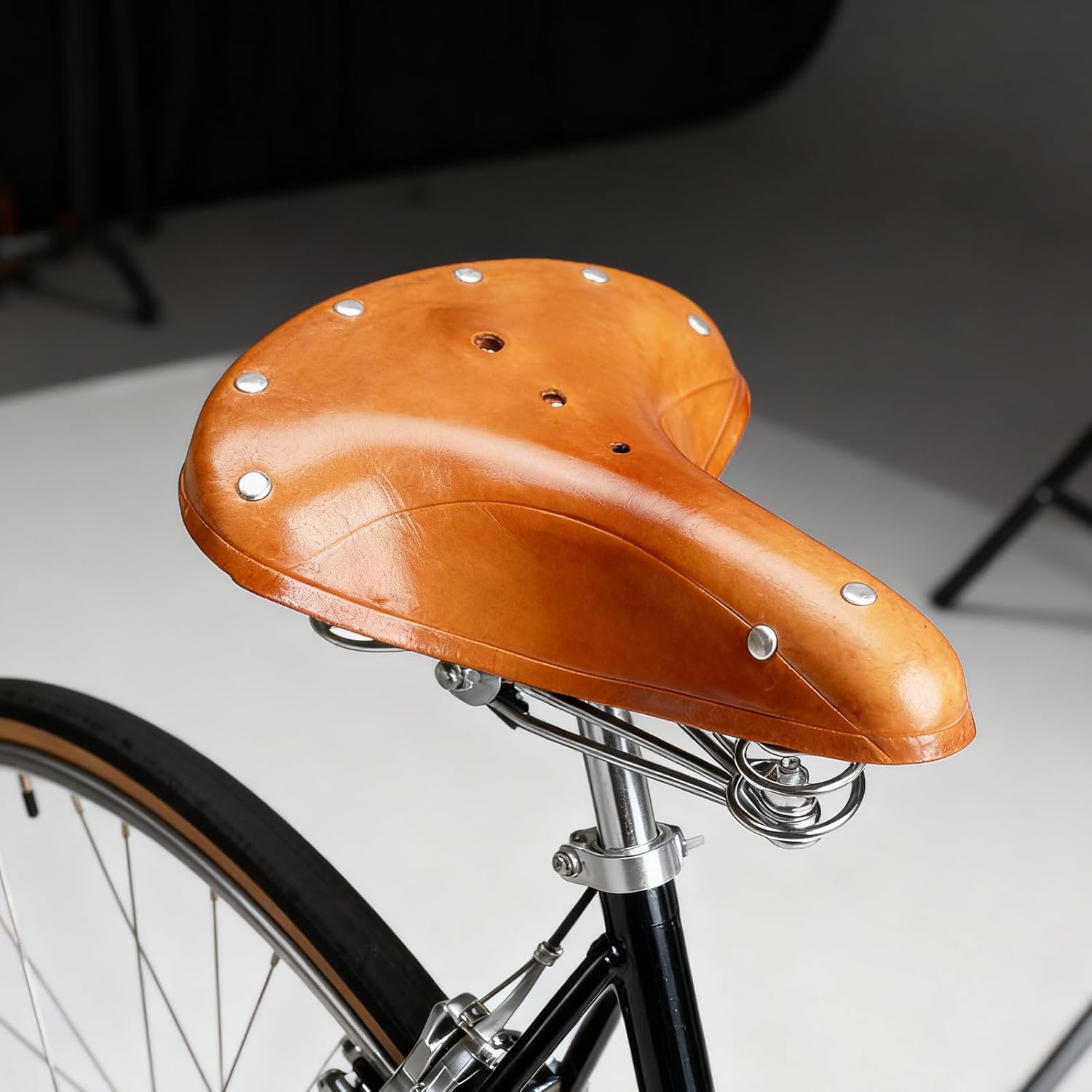 Leather 3 Spring Bike Saddles Seat Pad Comfortable Bicycles Saddles Cushion for Mountain Exercise Bikes Enduring Cushion Pad Accessory