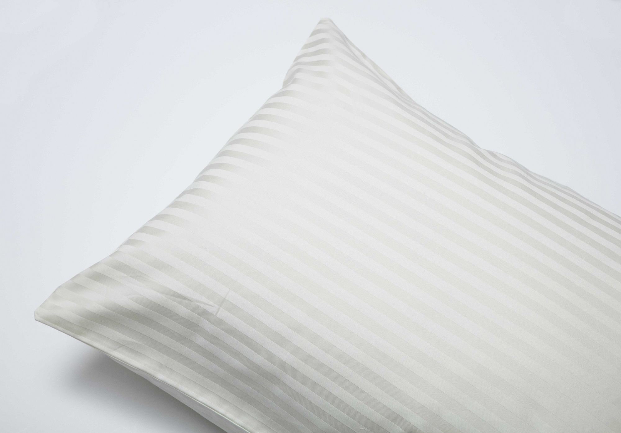 Belledorm Ivory Hotel Suite Satin Stripe - Housewife Pillowcase Pair - 540 Thread Count (Ivory)