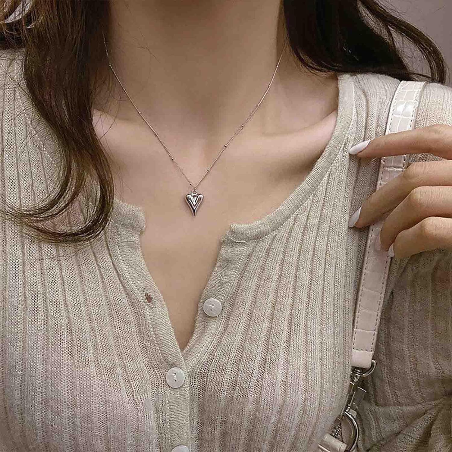 Vintage Puffy Heart Pendant Necklace Metal Love Heart Choker Necklace Gold Satellite Chain Necklaces Minimalist Tiny Heart Necklaces Jewelry for Women - Image 7