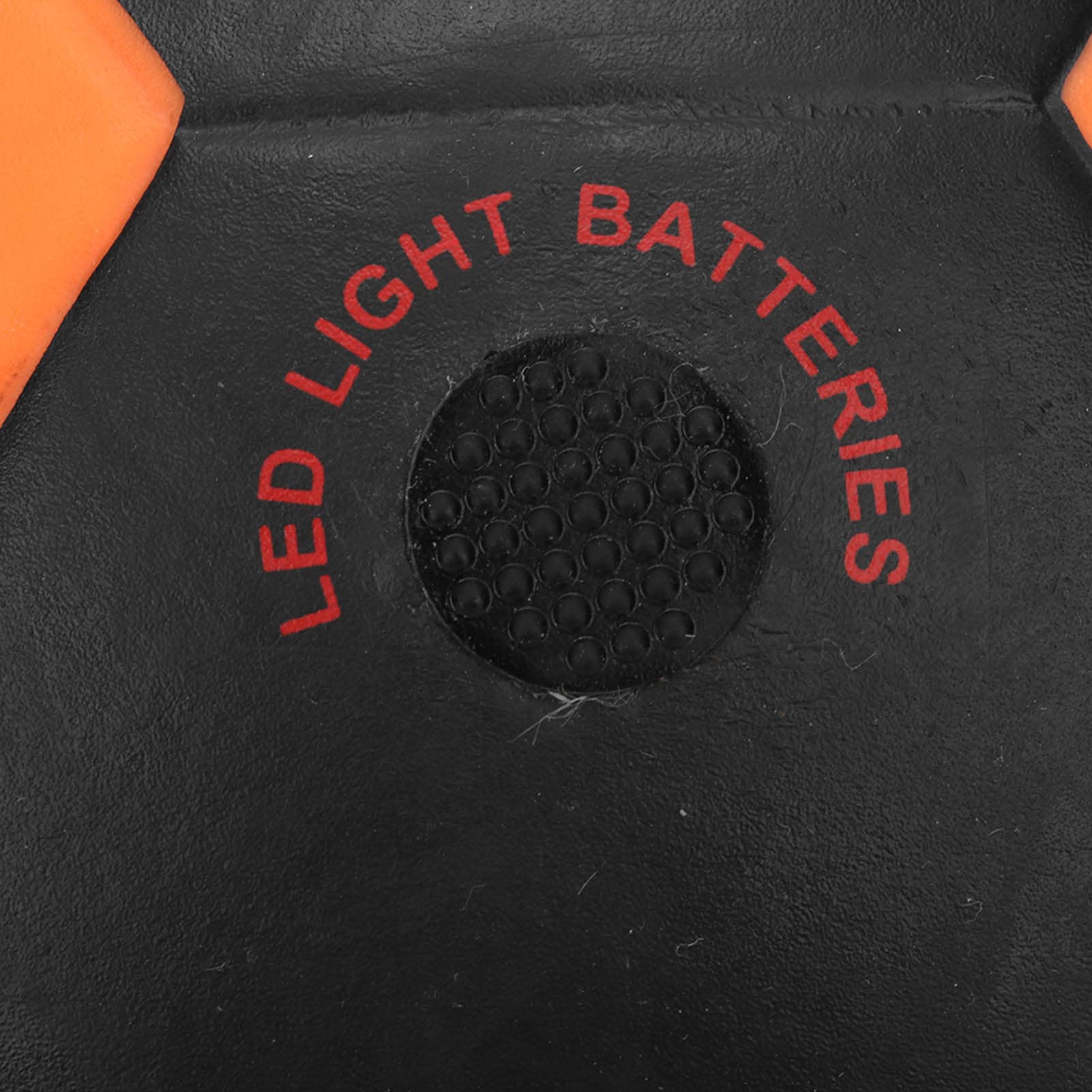 Chrees Pallone da calcio vibrante a LED, pallone da calcio gonfiabile in gomma con batteria incorporata, palla da calcio luminosa per giochi all'aperto e interni