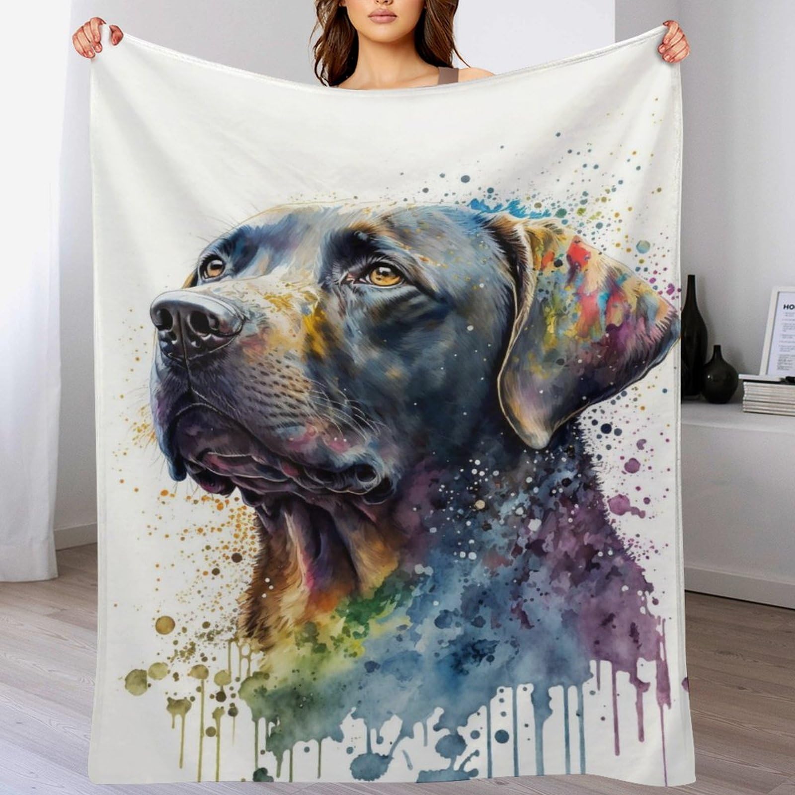 Couverture polaire flannel chien douillette sur le canapé pour des nuits sereines