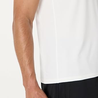 Amazon Essentials Men's Active Quick-Dry Moisture-Wicking Tech-Stretch Lightweight Short-Sleeve T-Shirt