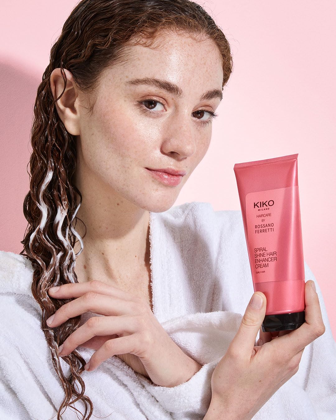 KIKO Milano Spiral Shine Hair Enhancer Cream, Krem Do Włosów Podkreślający Loki O Działaniu Do 72 Godzin