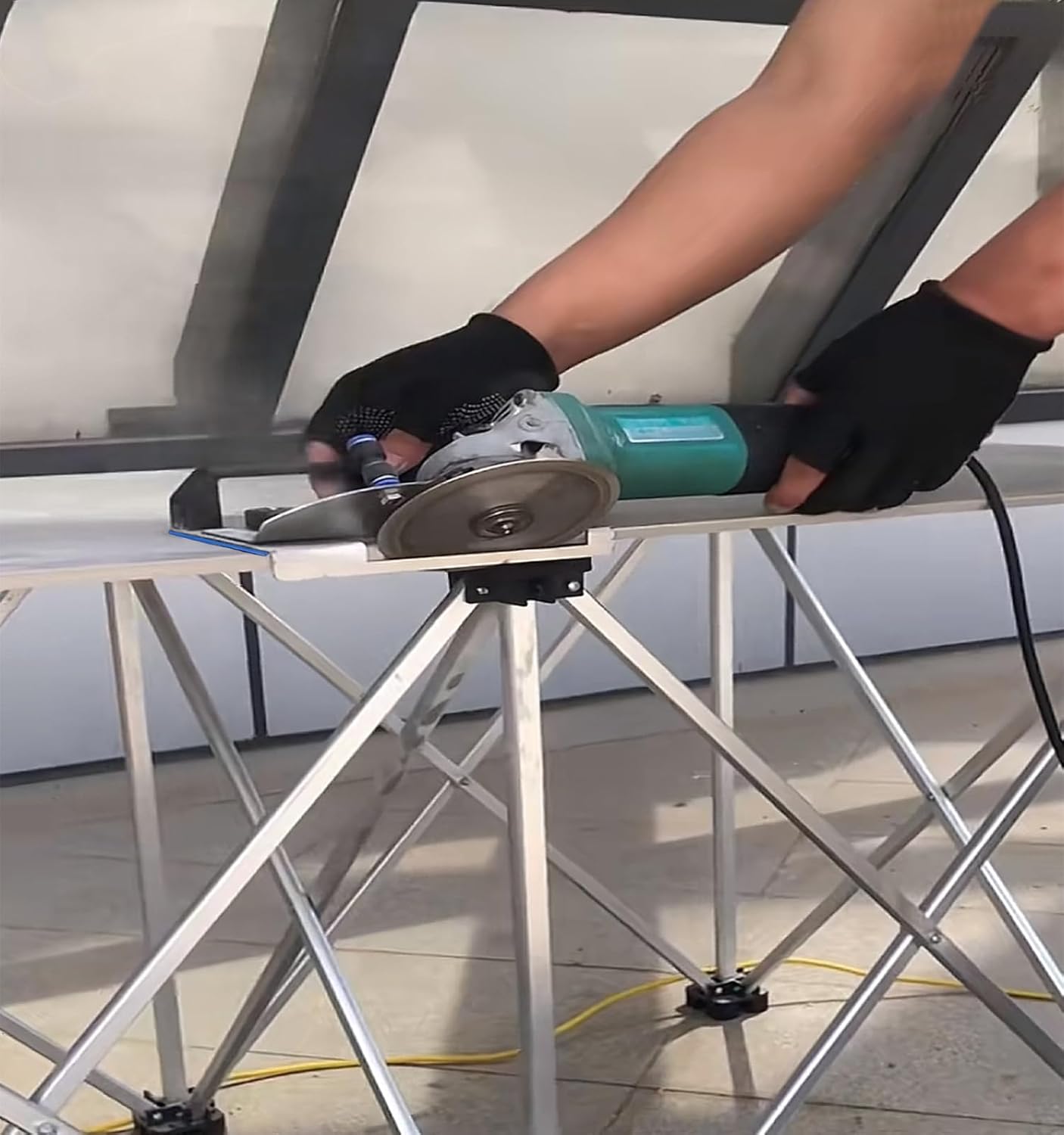Angle Grinder Stand for 45 Chamfer Cutting - Holder for Power Angle Grinders, Suitable for Tiles, Stone and Wood
