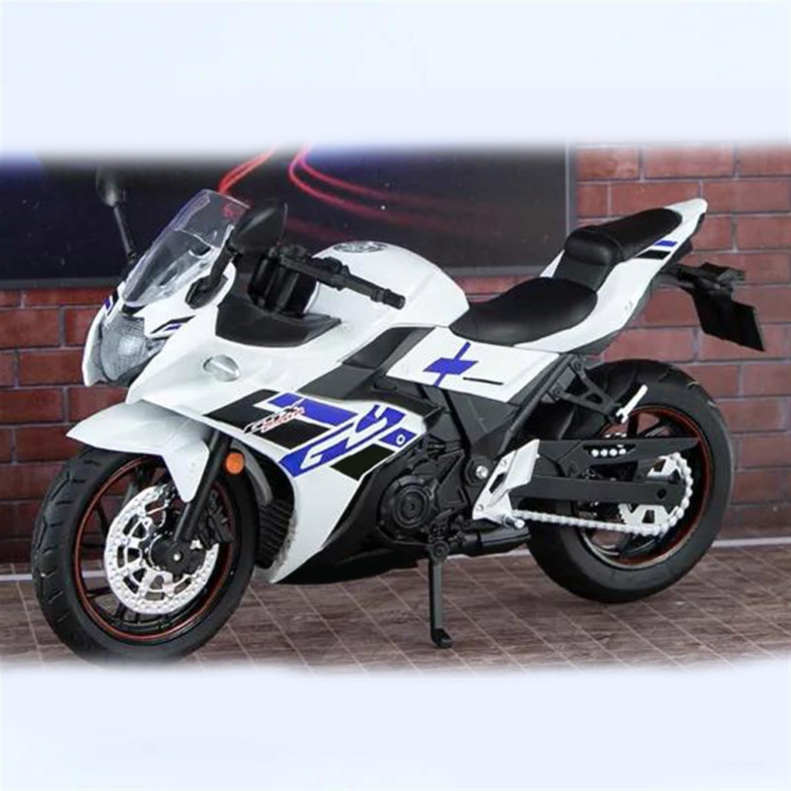 SUZUKI GSX 250E 1/12 プラモデルキット SUZUKI GSX 250E 1/12 プラモデルキット アオシマ 1／12 スズキ