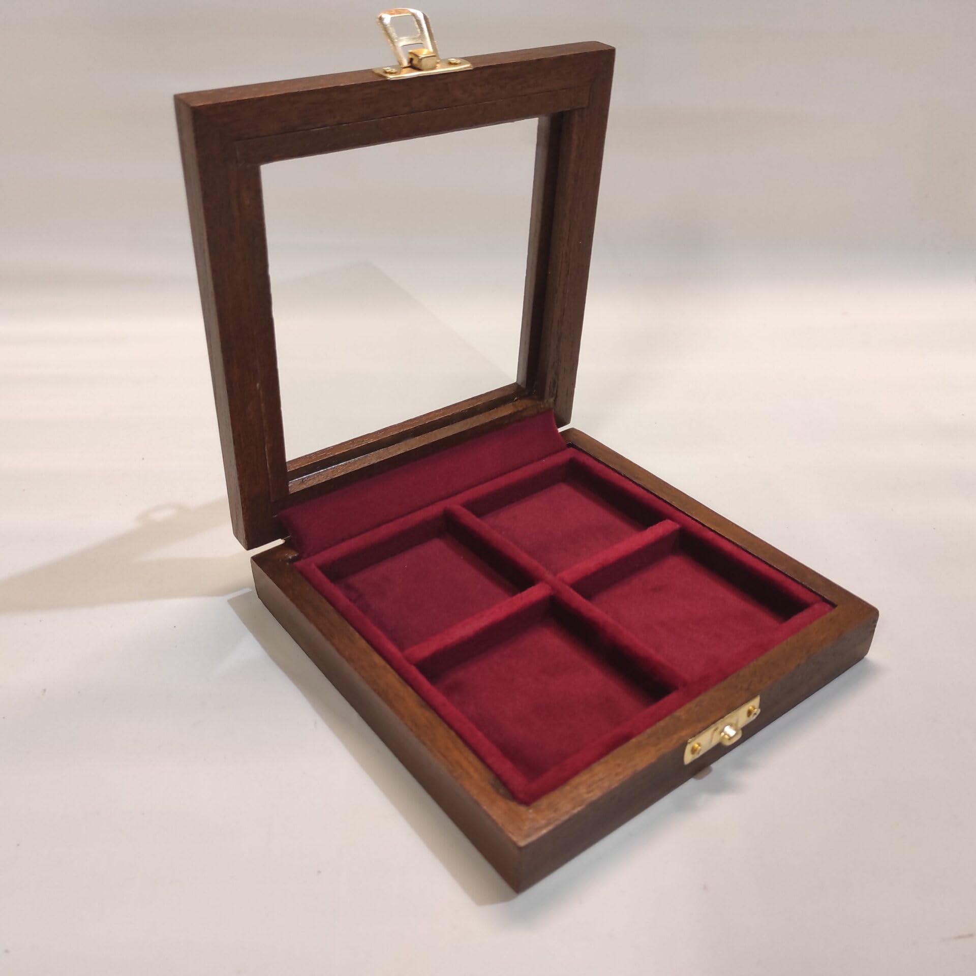 Cofanetto espositore per monete da collezione 4 caselle 50x50 mm, legno e vetro, personalizzabile, fatto a mano in Italy - Coins&More