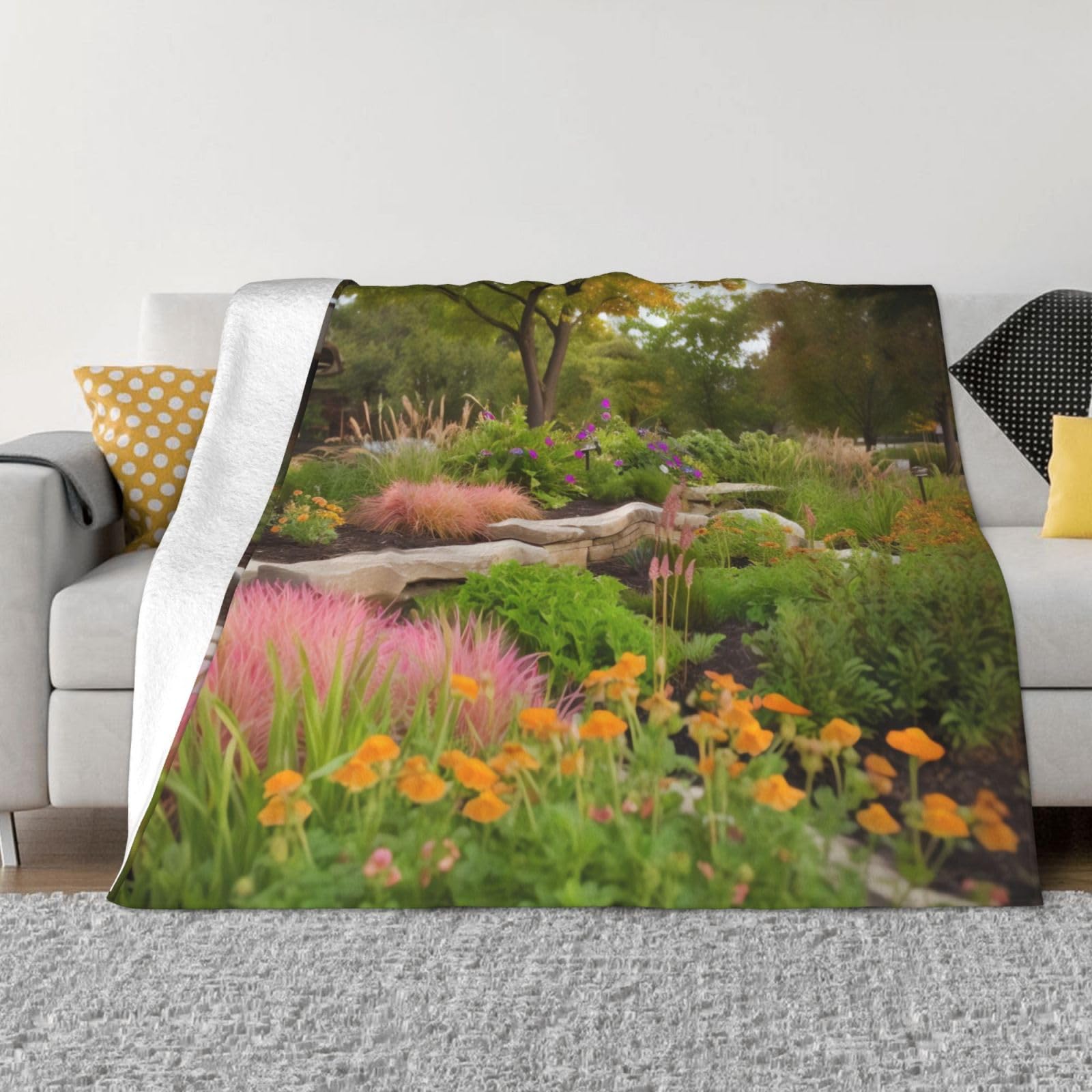 Couverture en flanelle douce pour des soirées cocooning réussies sur le canapé du salon