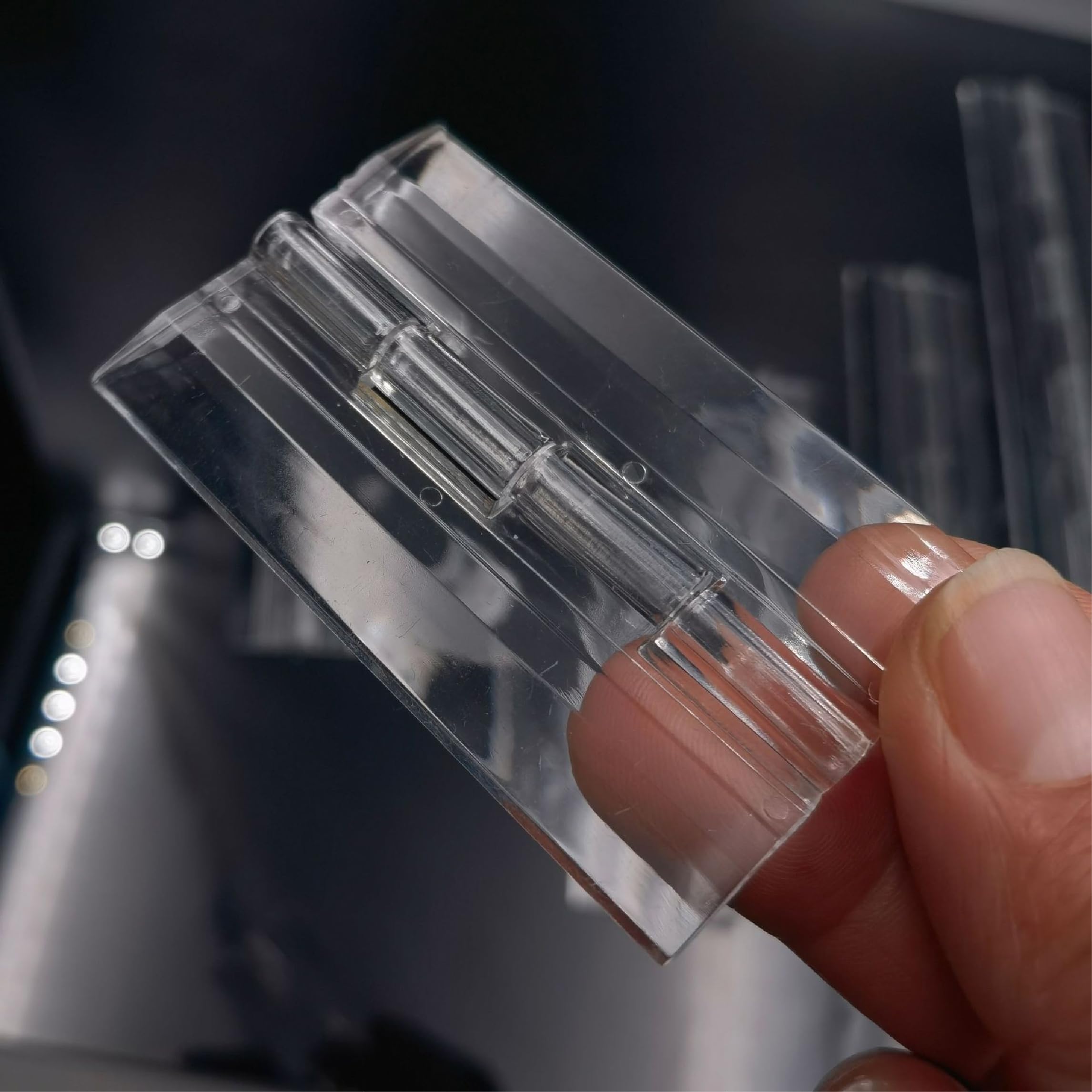 Cerniere Trasparenti Autoadesive Per Scatole E Mobili - 45x34 Mm In Acrilico, Facili Da Applicare - Foto 4