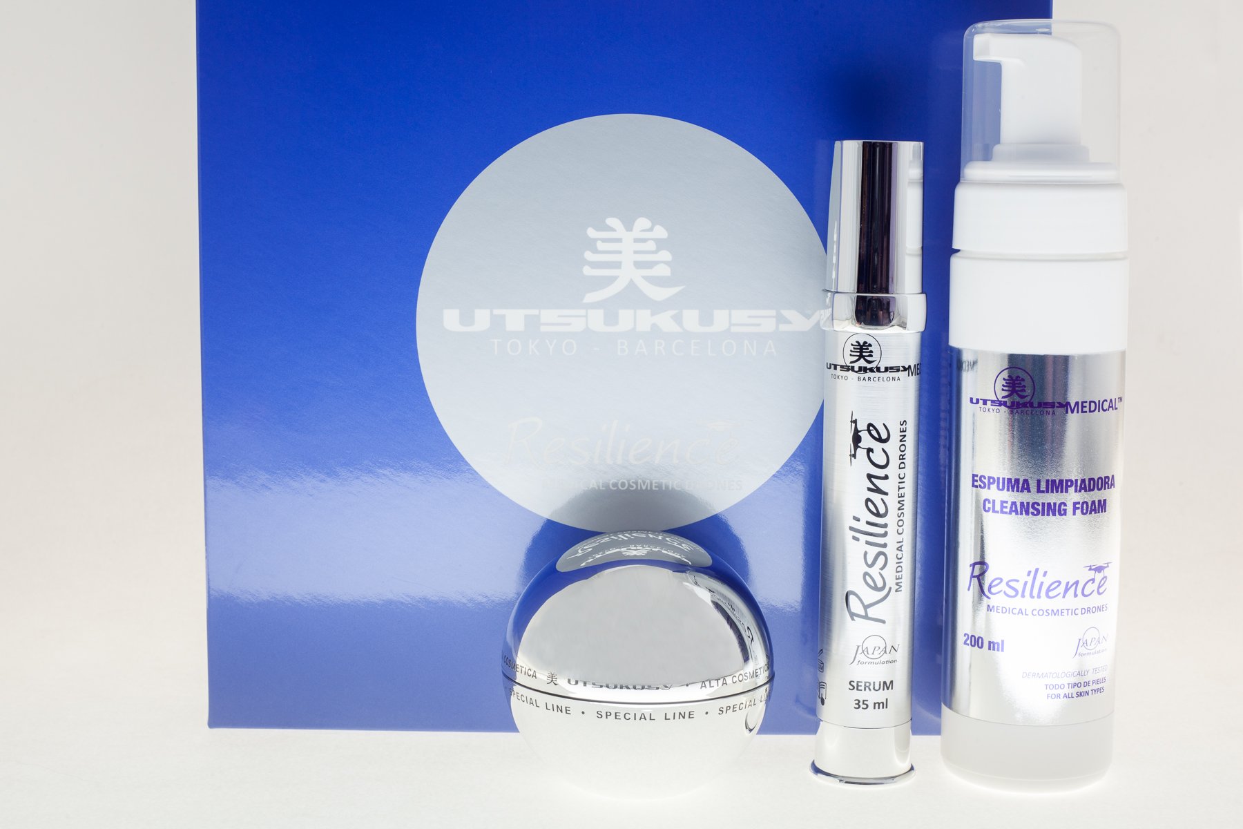 Set Resilience – Tratamiento antiarrugas de Utsukusy – Crema facial, sérum intensivo y limpiador faciall