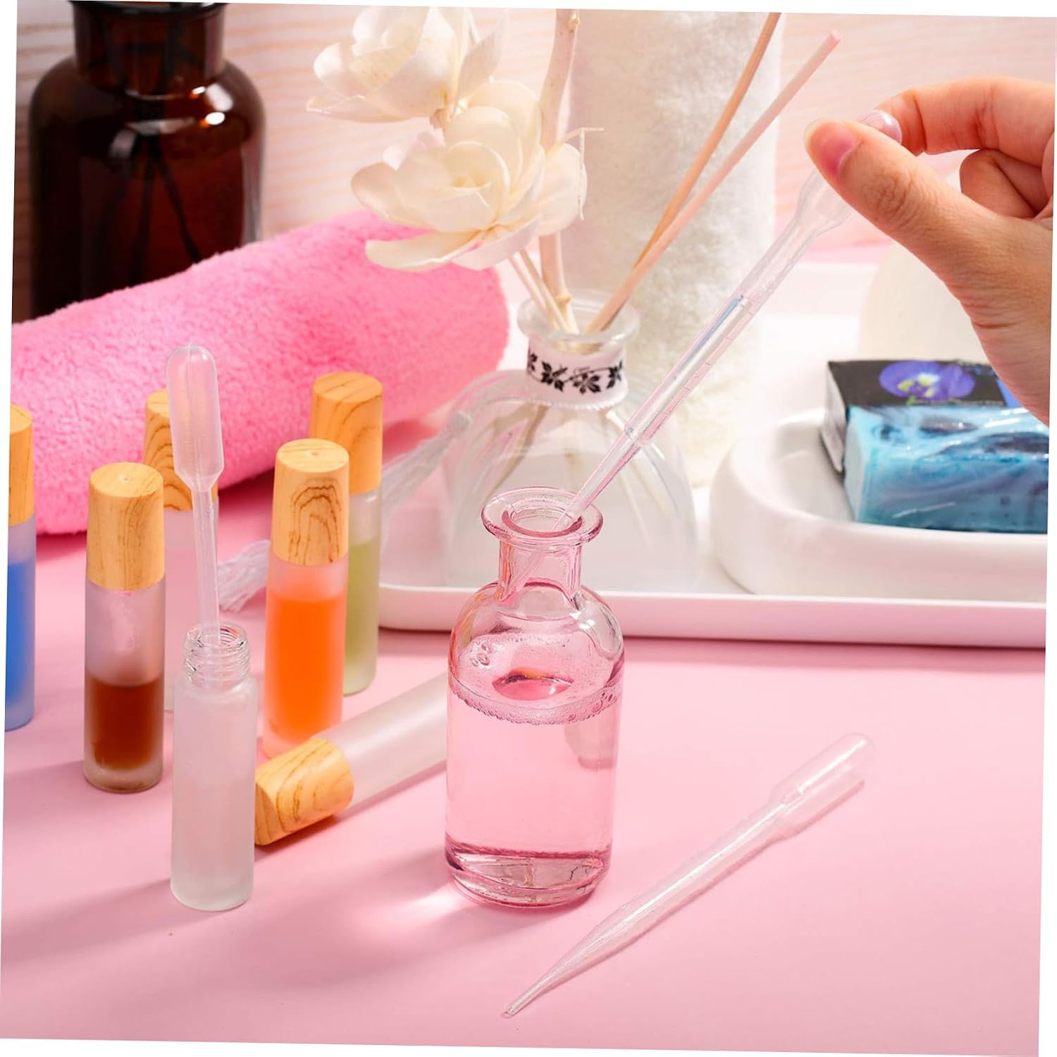 Disposable Plastic Transfer Pipettes 300Pcs 1ml 2ml 3ml | Graduated Design, Essential Oil Use, Soft Squeeze Body, Liquid Handling for Experiments and Micro Measuring