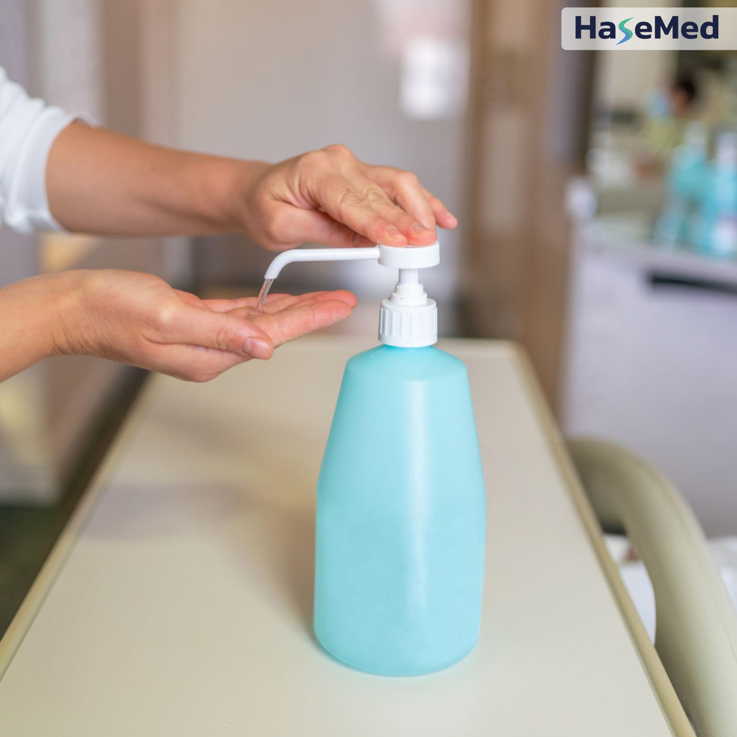 HaseMed Lot de 2 bidons de pompe doseuse - Course de 30 ml - Pour bidons de 2 l, 5 l et 10 l avec filetage DIN 51 - Pompe manuelle pour désinfectant, savon et nettoyant - Réutilisable en plastique