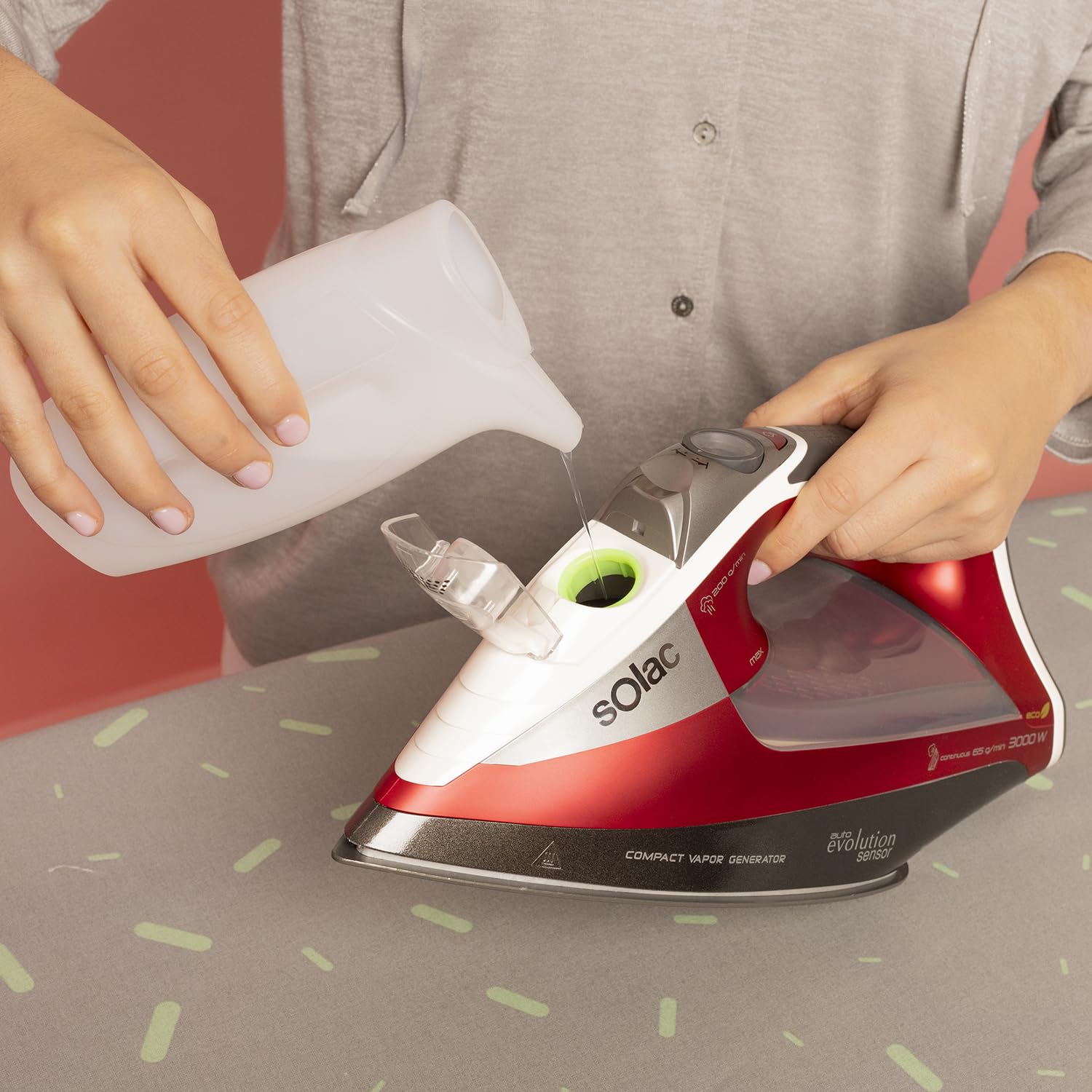Solac CVG9611 - Plancha (Plancha vapor-seco, Non-stick soleplate, 200 g/min, Negro, Rojo, Blanco, 3000 W)