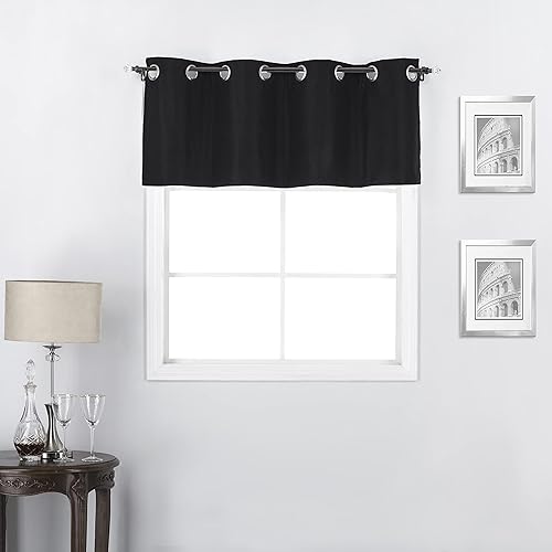 Interior Trends Cenefa de cortina de ventana 100% opaca con aislamiento térmico y ojales en la parte superior de medianoche (52 pulgadas de ancho x